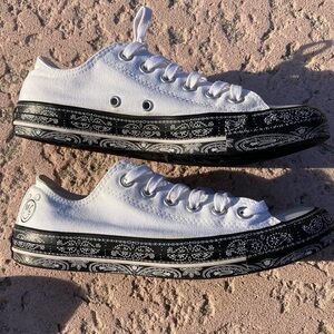 Converse x Miley Cyrus bandana Size 8 Womens